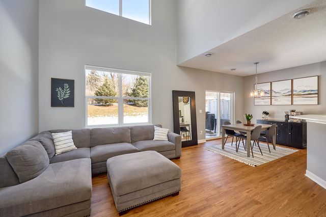 16750 78th Place N, Maple Grove, MN 55311