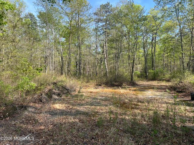 36 Freehold Road, Jackson, NJ 08527