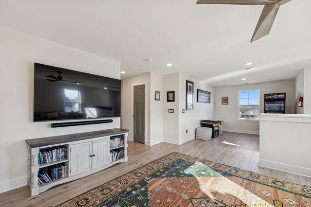 303 Persimmon Way, Lebanon, TN 37087