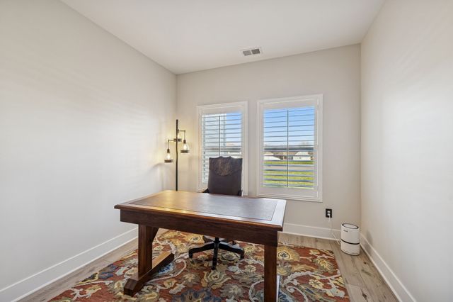 303 Persimmon Way, Lebanon, TN 37087