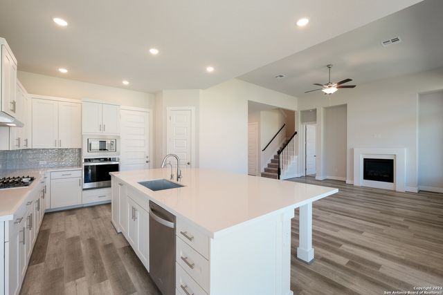 648 Vale Ct, New Braunfels, TX 78132