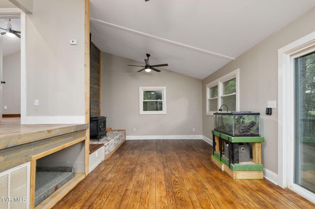 114 Whisper Wood Lane, Johnson City, TN 37601