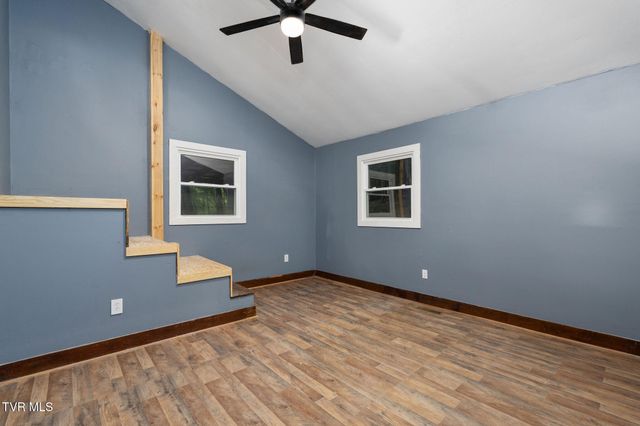 114 Whisper Wood Lane, Johnson City, TN 37601