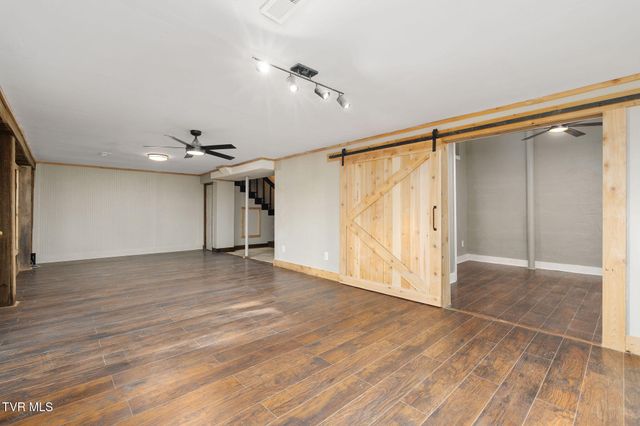114 Whisper Wood Lane, Johnson City, TN 37601