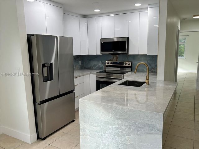 184 Casa Court Dr 184, Tavernier, FL 33070