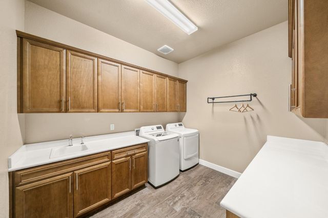 2305 Beamreach Ct, Lincoln, CA 95648