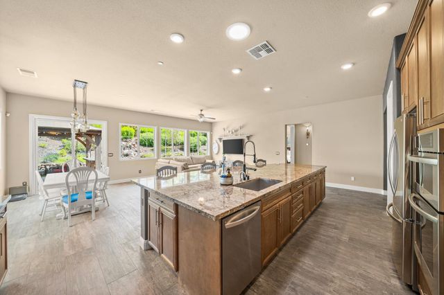 2305 Beamreach Ct, Lincoln, CA 95648