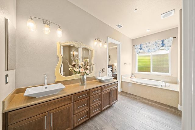 2305 Beamreach Ct, Lincoln, CA 95648