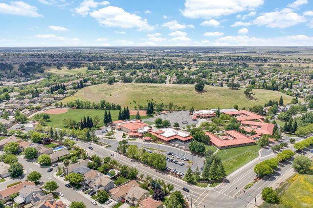 2305 Beamreach Ct, Lincoln, CA 95648
