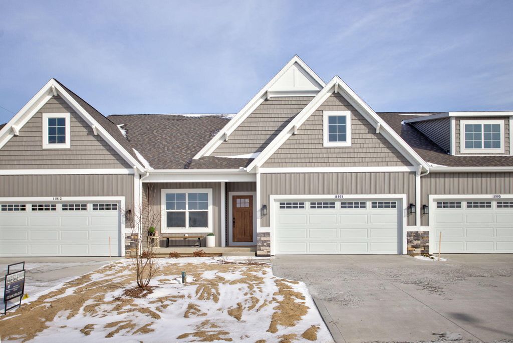 11909 Smithfield Drive, Holland Twp, MI 49424