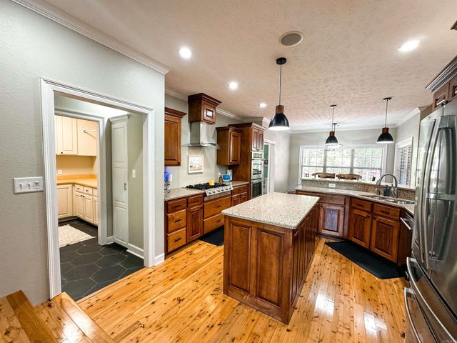 102 Gold Rush Drive, Searcy, AR 72143