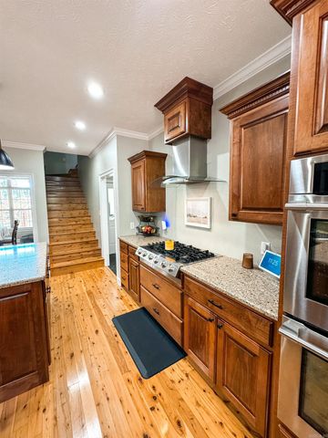 102 Gold Rush Drive, Searcy, AR 72143