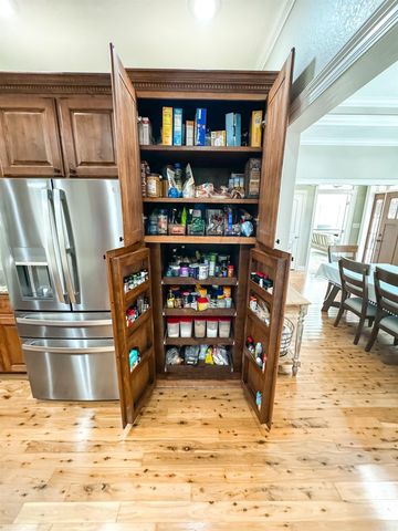 102 Gold Rush Drive, Searcy, AR 72143