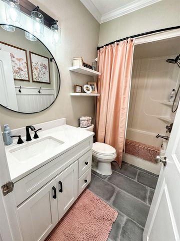 102 Gold Rush Drive, Searcy, AR 72143