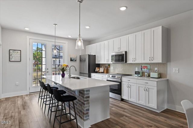 118 Sugar Run Drive, Fuquay Varina, NC 27526