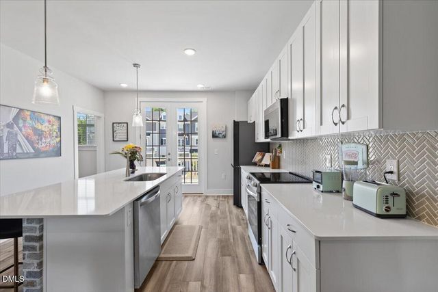 118 Sugar Run Drive, Fuquay Varina, NC 27526