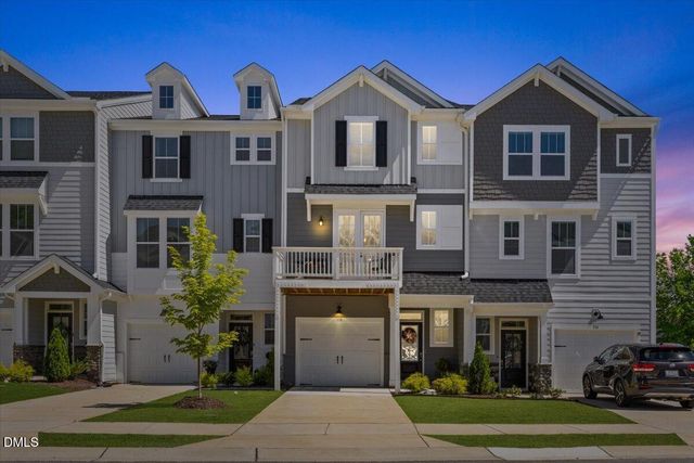 118 Sugar Run Drive, Fuquay Varina, NC 27526