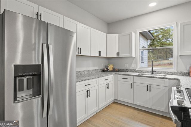 20 North Avenue, Hampton, GA 30228