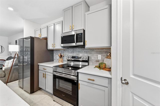 10718 IRONWOOD TREE WAY, San Antonio, FL 33576