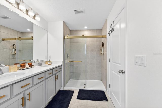 10718 IRONWOOD TREE WAY, San Antonio, FL 33576