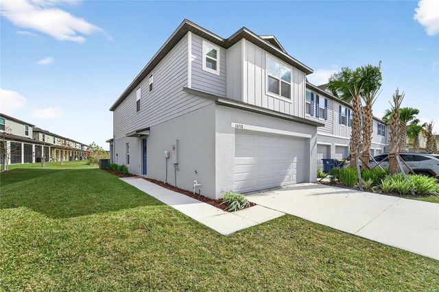 10718 IRONWOOD TREE WAY, San Antonio, FL 33576