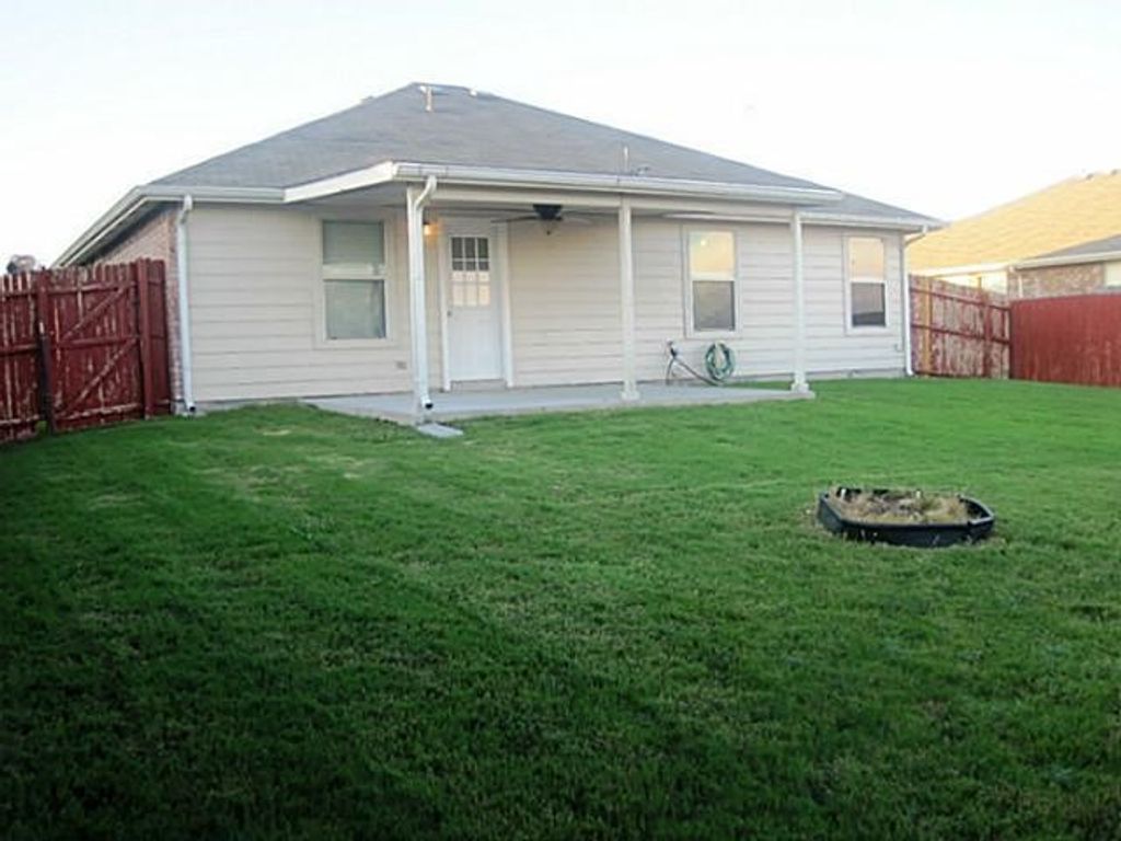 103 Charleston Drive, Anna, TX 75409