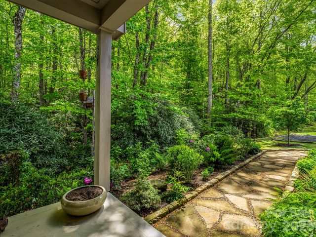 29 Stonehollow Lane, Brevard, NC 28712