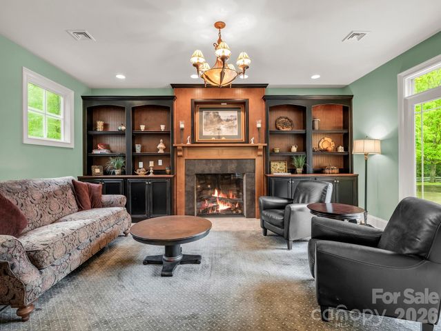 29 Stonehollow Lane, Brevard, NC 28712