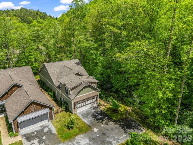 29 Stonehollow Lane, Brevard, NC 28712