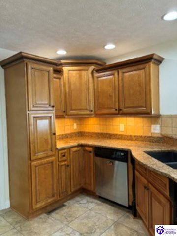 107 McClendon Hills Lane, Elizabethtown, KY 42701