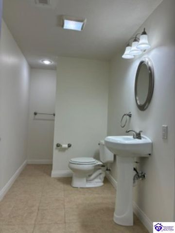 107 McClendon Hills Lane, Elizabethtown, KY 42701