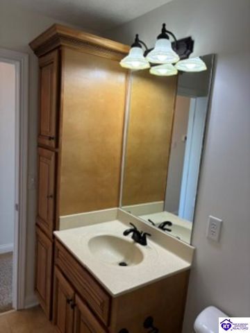 107 McClendon Hills Lane, Elizabethtown, KY 42701