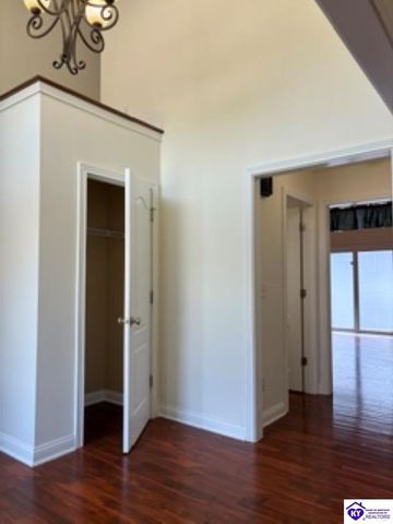 107 McClendon Hills Lane, Elizabethtown, KY 42701