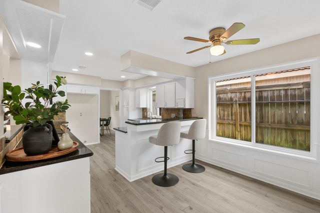 1718 S Kirkwood Road, Houston, TX 77077
