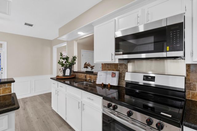 1718 S Kirkwood Road, Houston, TX 77077