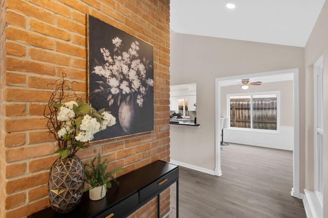 1718 S Kirkwood Road, Houston, TX 77077