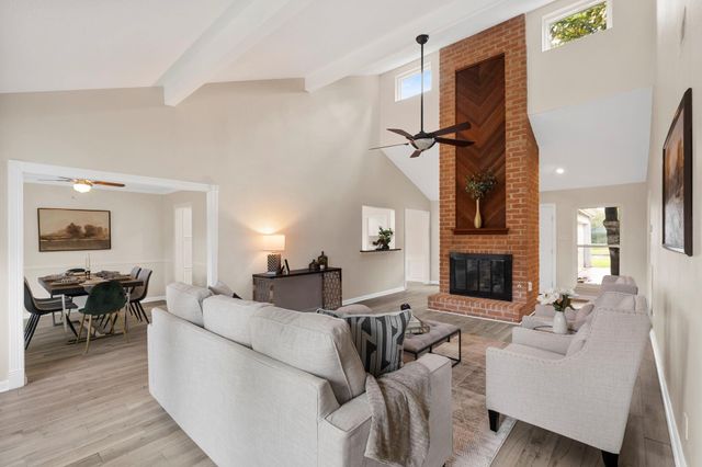 1718 S Kirkwood Road, Houston, TX 77077