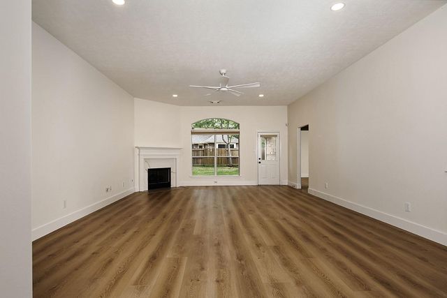 122 Abram, The Woodlands, TX 77382