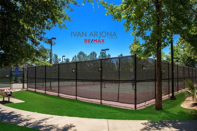 122 Abram, The Woodlands, TX 77382