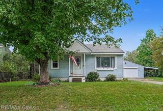 5812 Oster Drive, Waterford Charter Township, MI 48327