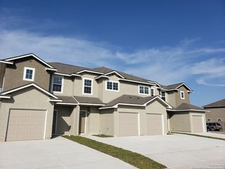 8406 Flika Hls Unit 2, Selma, TX 78154