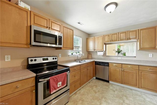 1441 Atlantic AVE, Chesapeake, VA 23324
