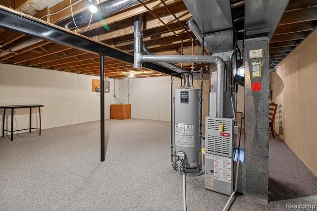 18591 Valleybrook Lane, Clinton Township, MI 48038