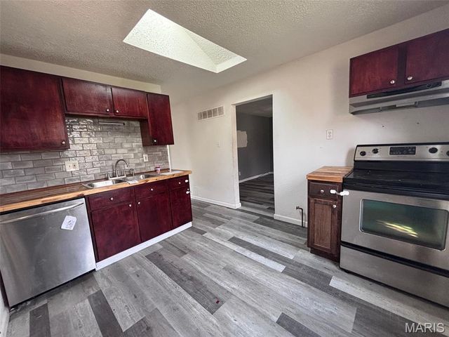 7919 N Illinois Street, Caseyville, IL 62232