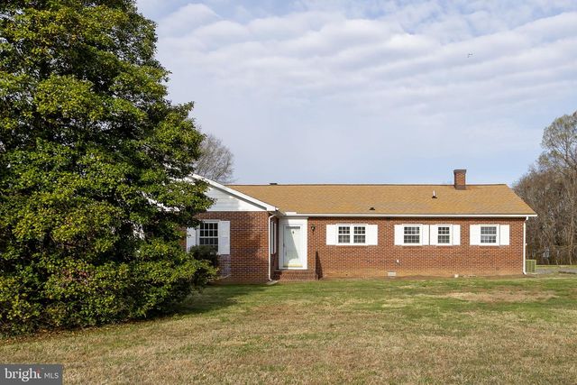 1324 WOODSTOCK RD, King George, VA 22485