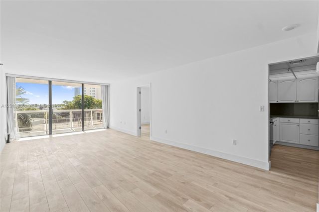 20505 E Country Club Dr 434, Aventura, FL 33180