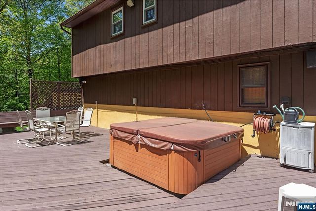 79 Lozier Road, Mount Olive Township, NJ 07828