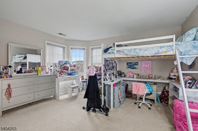 15 Turnberry Ln, Hardyston Twp., NJ 07419