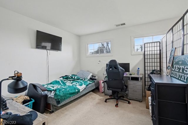 15 Turnberry Ln, Hardyston Twp., NJ 07419