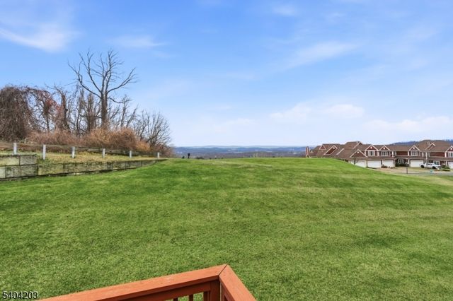 15 Turnberry Ln, Hardyston Twp., NJ 07419